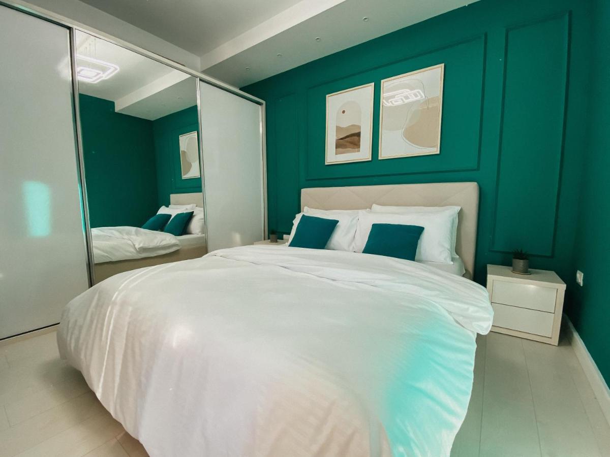 Apartamento Train Station Modern App - The Nest Tirana Exterior foto